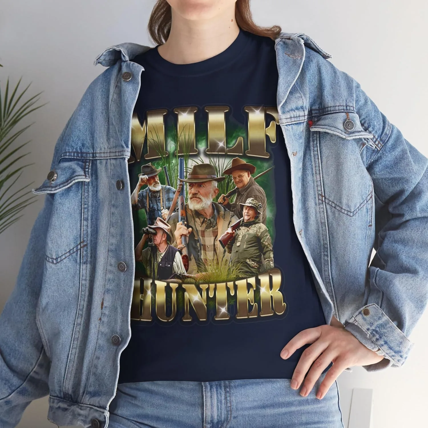 Футболка Milf Hunter, мем Wife Hunting, юмор реднеков, интернет-культура GENERIC, темно-синий — фото 3