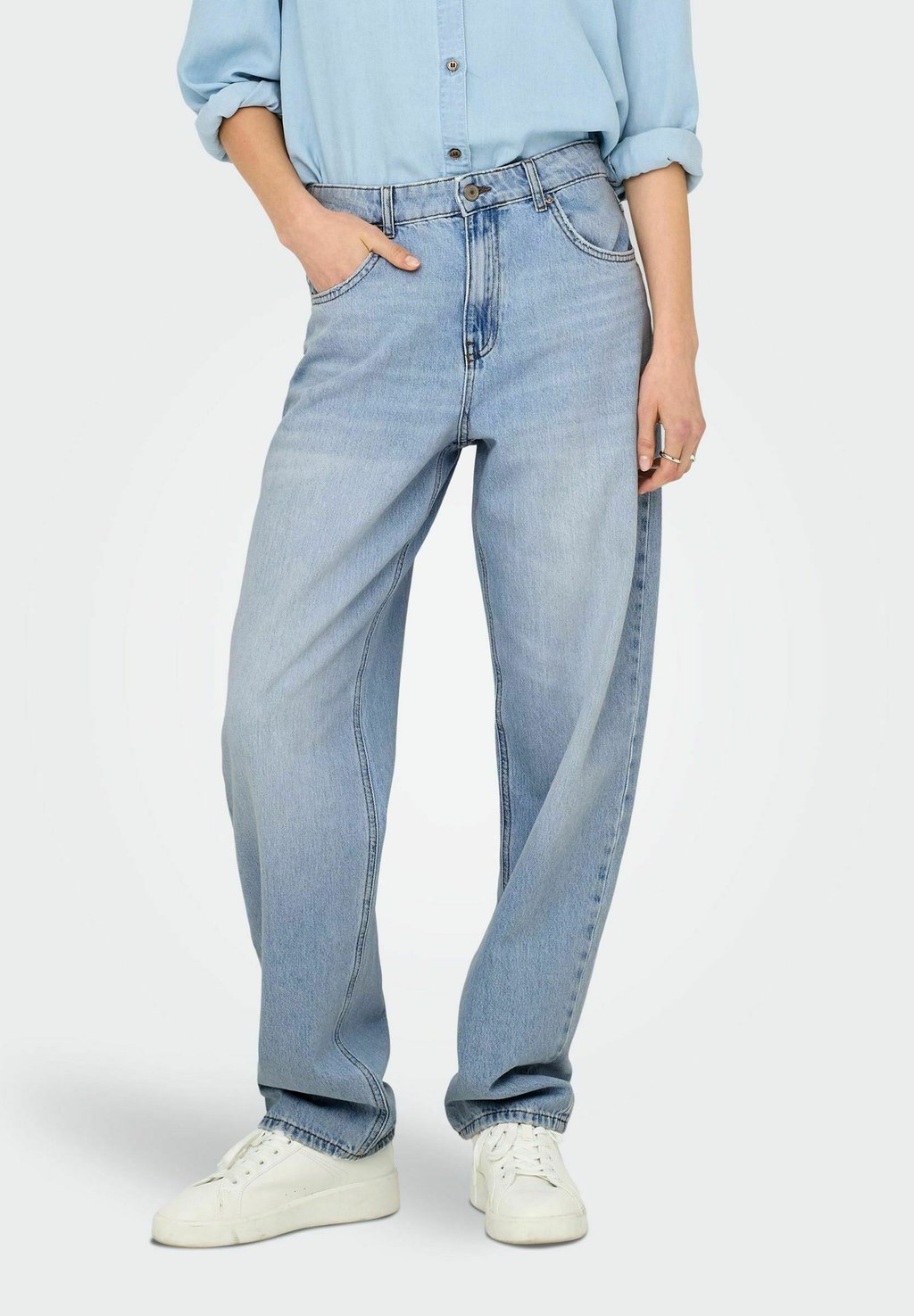 

Джинсы свободного кроя ONLNEXA MITTLERE TAILLE ONLY, деним