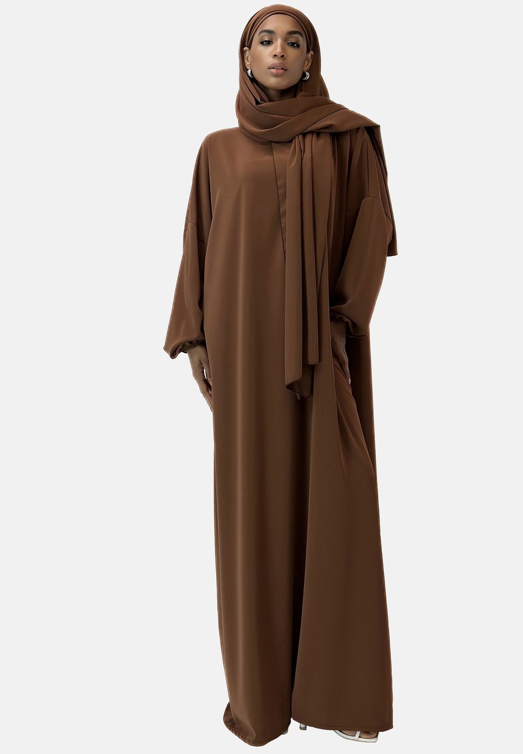 

Платье макси ABAYA Elara, коричневый