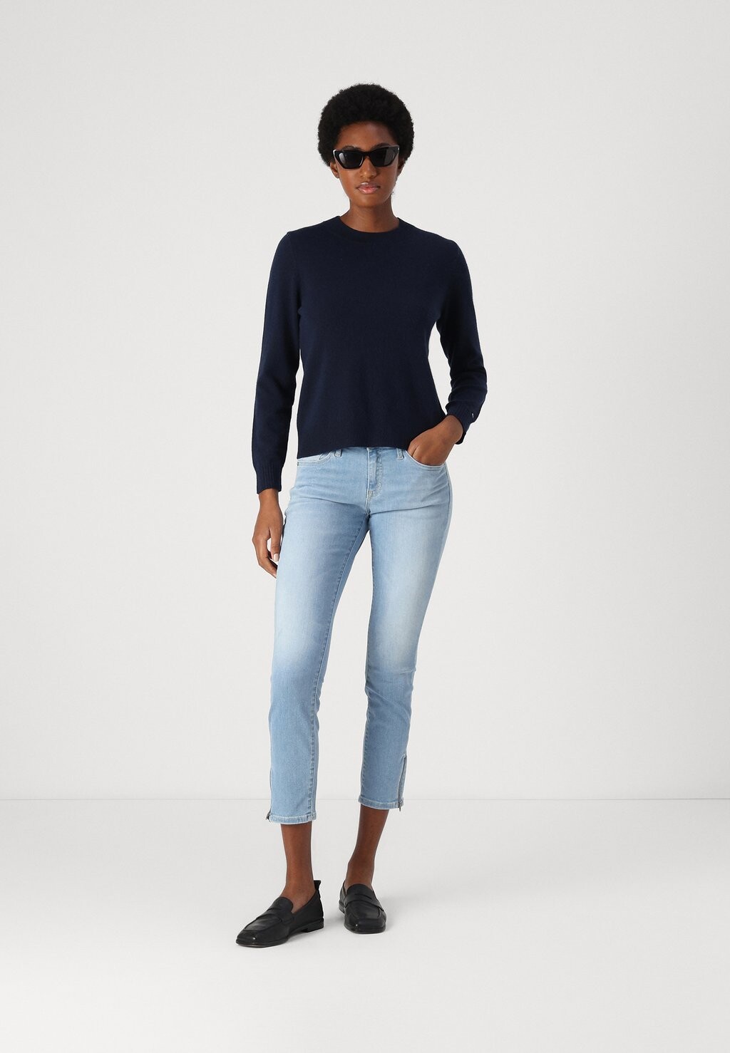 

Джемпер SWEATER Tommy Hilfiger, темно-синий
