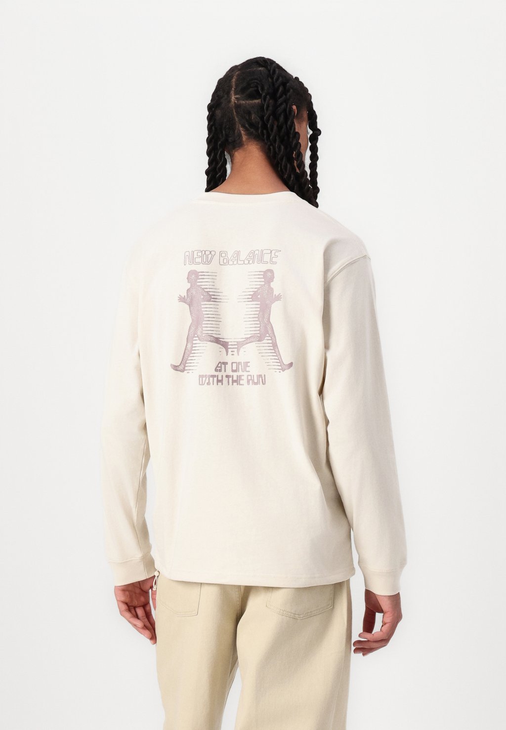 

Лонгслив UTILITY LONG SLEEVE New Balance, бежевый
