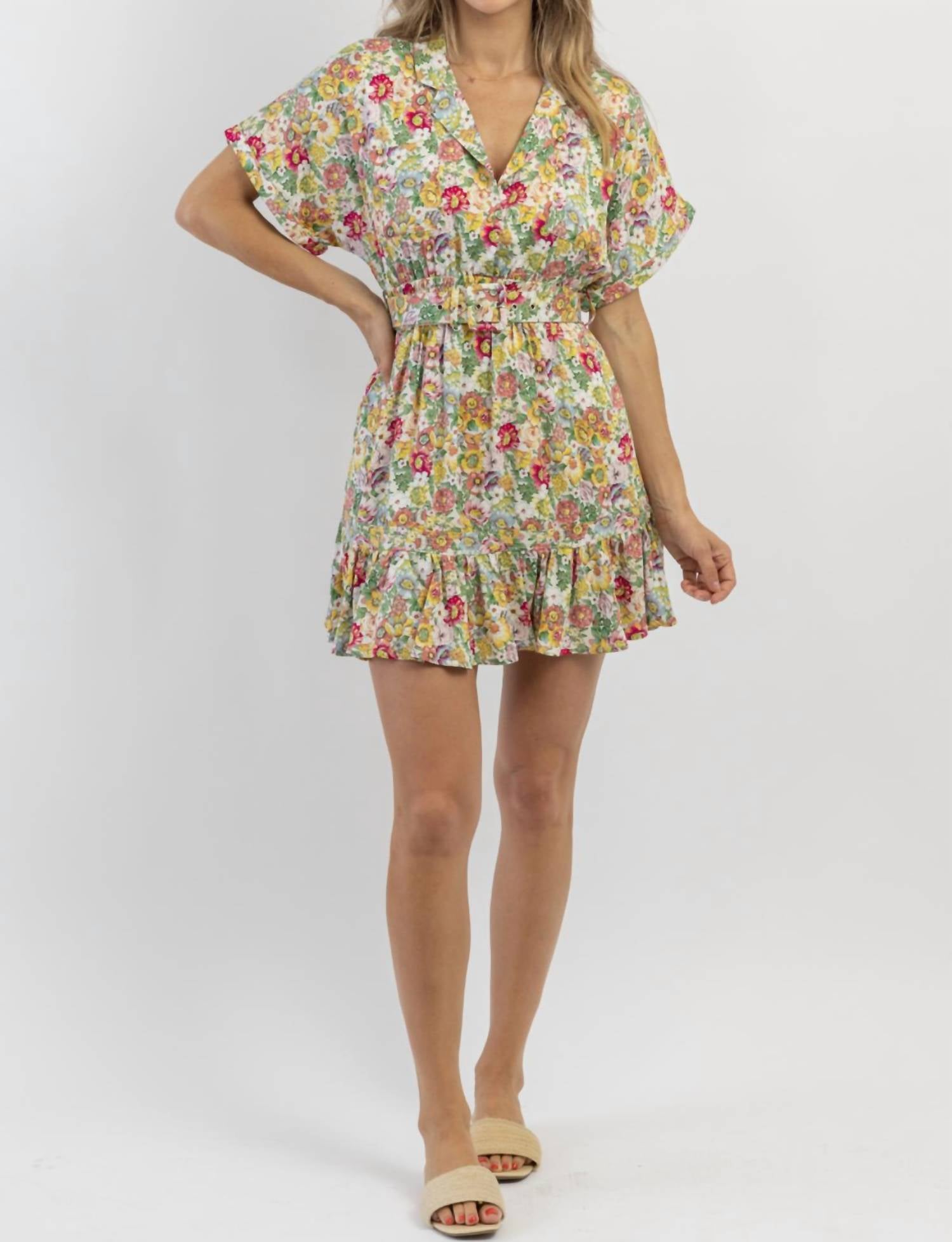 

Мини-платье с поясом цвета Flora Magenta The Clothing Company