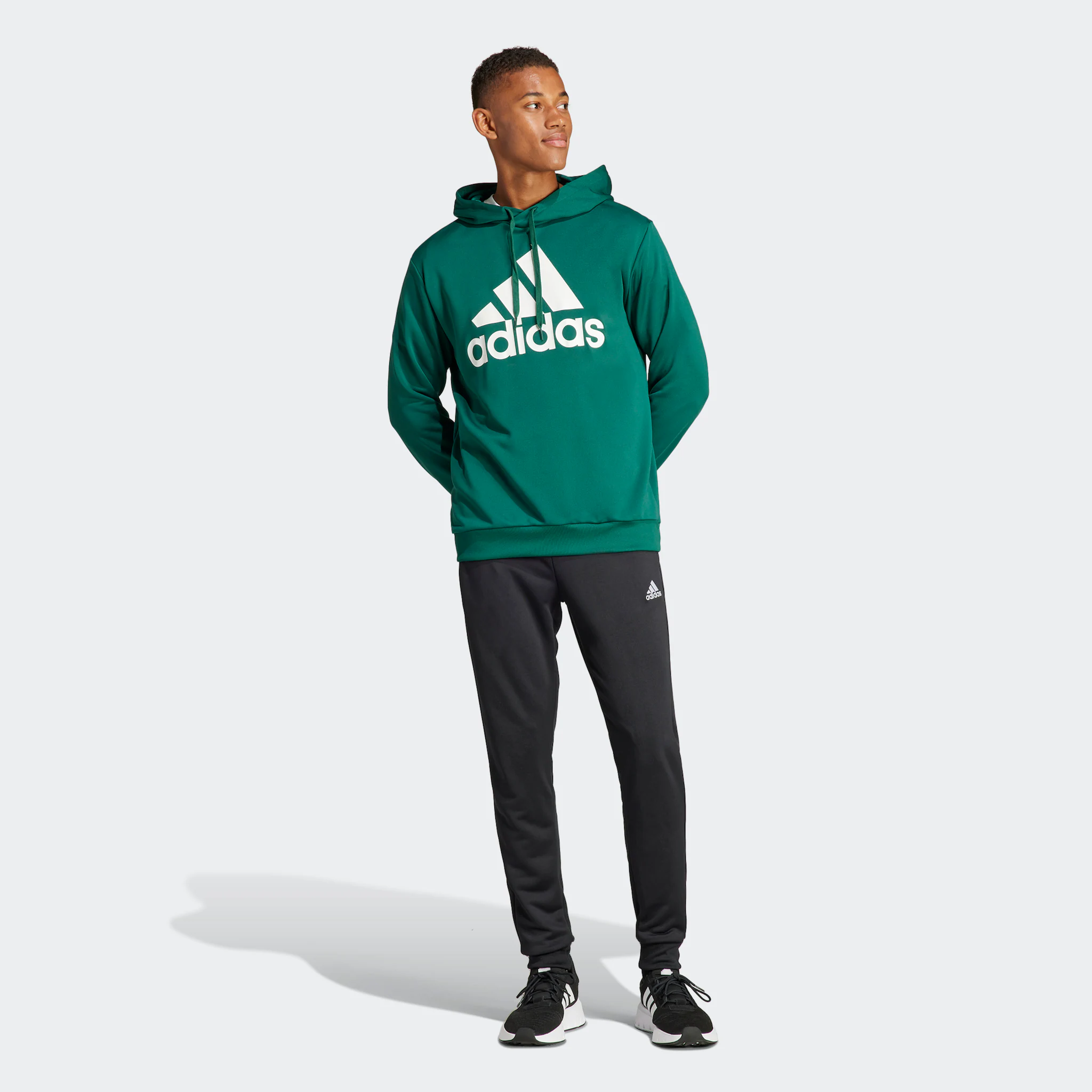 

Спортивный костюм Adidas Sportswear "M FT HD TS" (2 шт.), зеленый