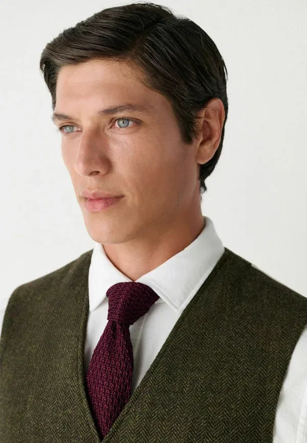 Жилет Regular fit herringbone waistcoat Next, зеленый — фото 4