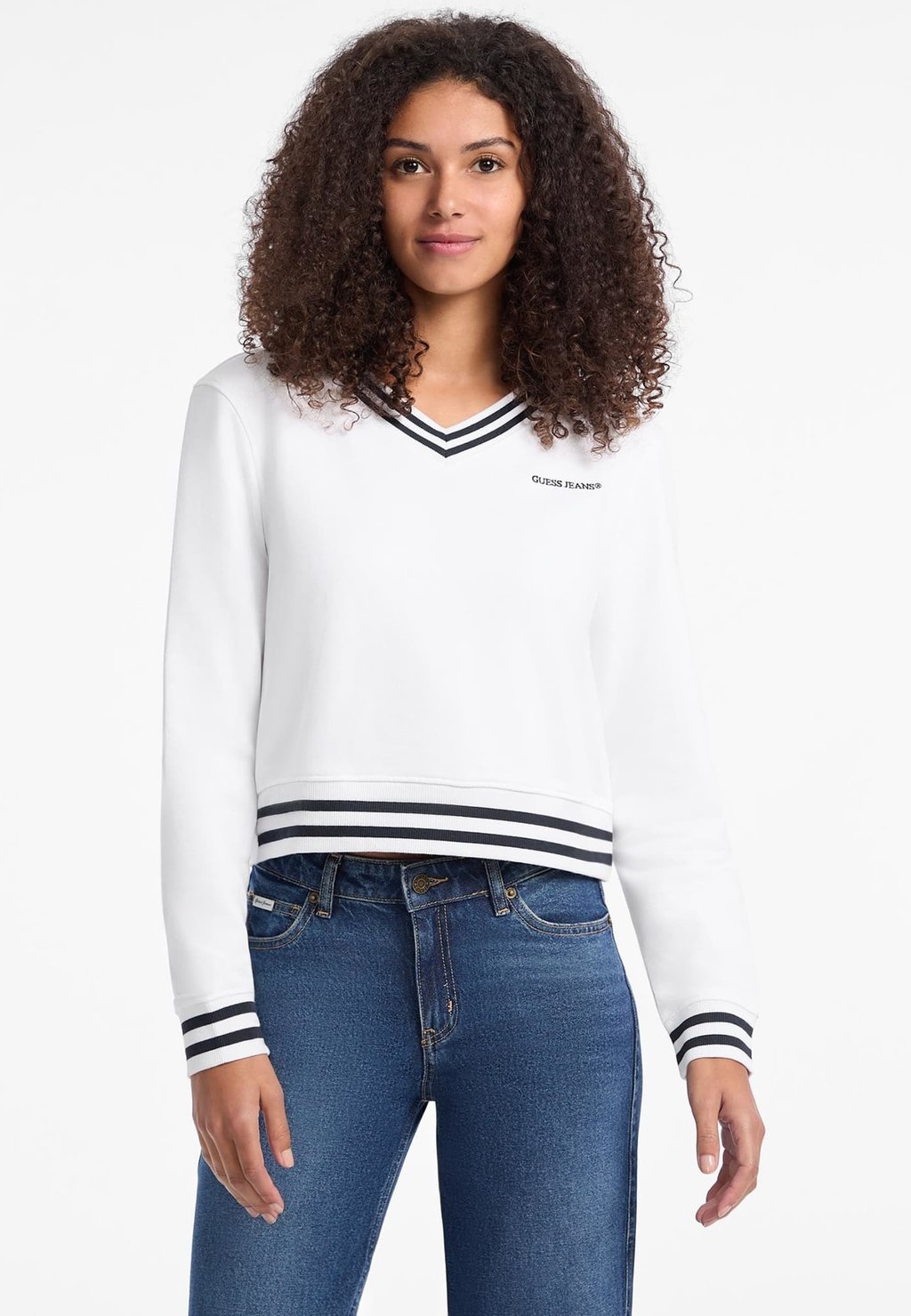 

Толстовка CROPPED V-AUSSCHNITT Guess Jeans, белый