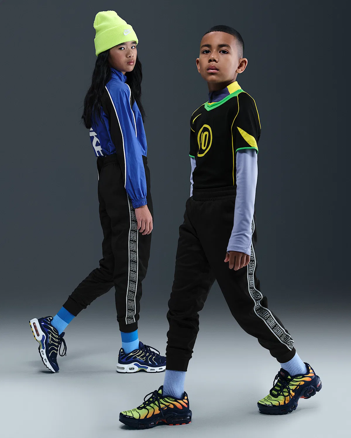 Детские спортивные штаны Nike Sportswear Club Dri-FIT, Black/Black/Black/White