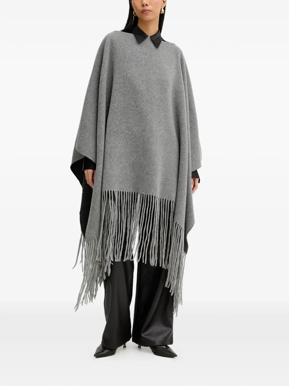 

Пончо blanca Liviana Conti, серый