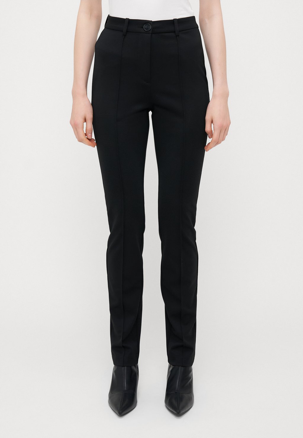 

Брюки VMLUCCA SLIM Vero Moda Tall, черный