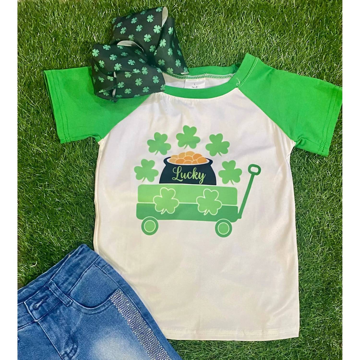 Детская футболка Lucky Wagon St. Patrick's в бело-зеленом цвете KIDSCHARM — фото 2