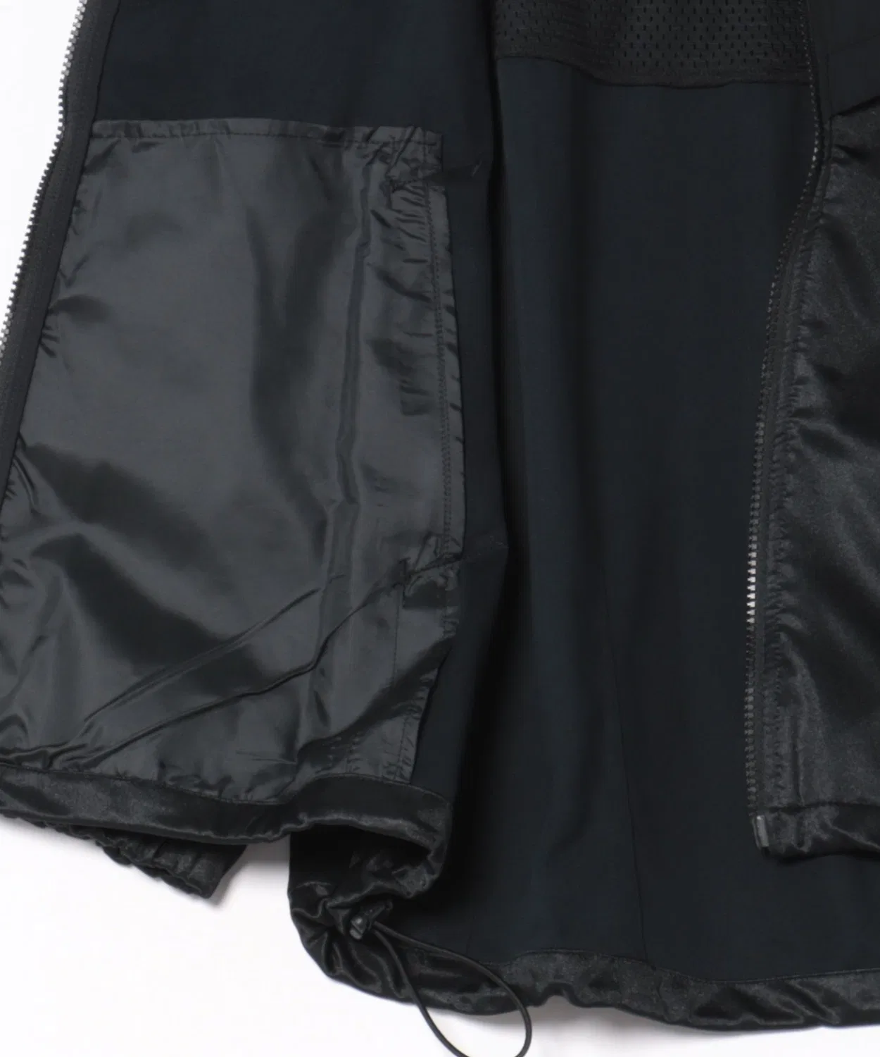 Женская куртка Nike W OS Hooded WR JKT MOD, оверсайз, чёрная — фото 3