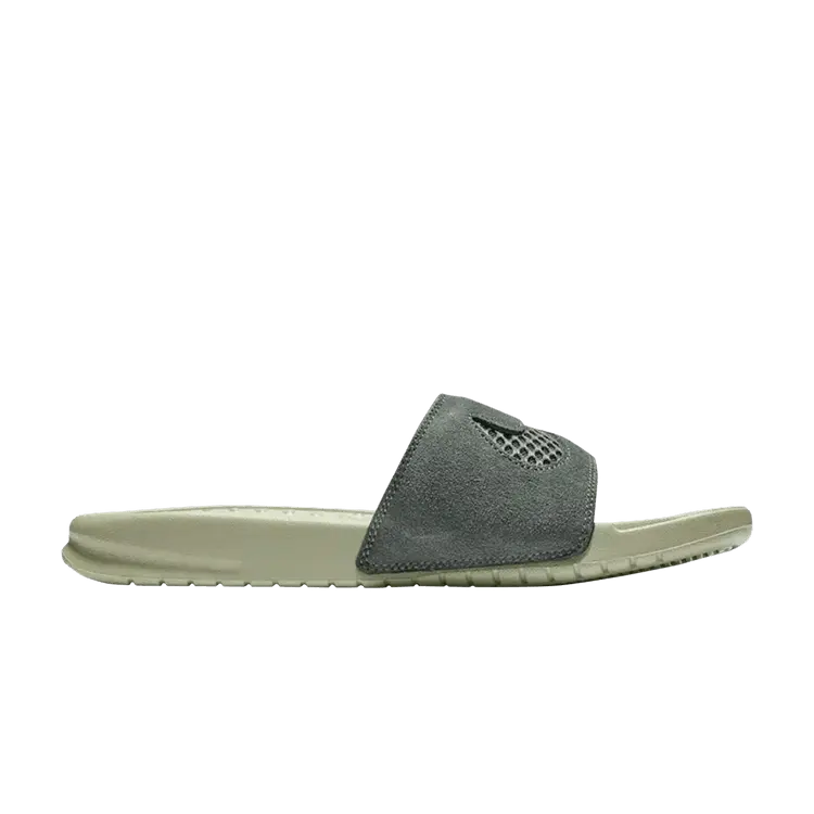 Сандалии Nike Wmns Benassi JDI Leather SE 'Mineral Spruce', зеленый