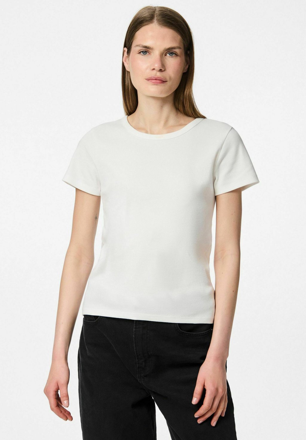 

Базовая футболка PCMAY SS TEE JRS NOOS BC Pieces, кремовый
