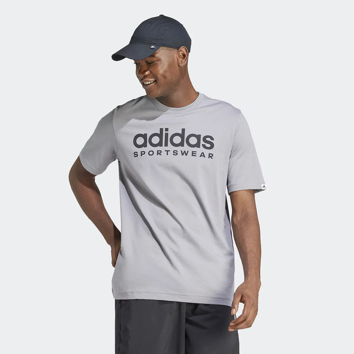 

Мужская футболка с принтом Adidas, серый