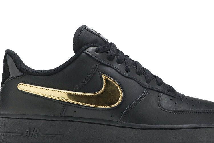 Кроссовки Nike Air Force 1 Low '07 LV8 'Removable Swoosh - Black Gold', черный — фото 2