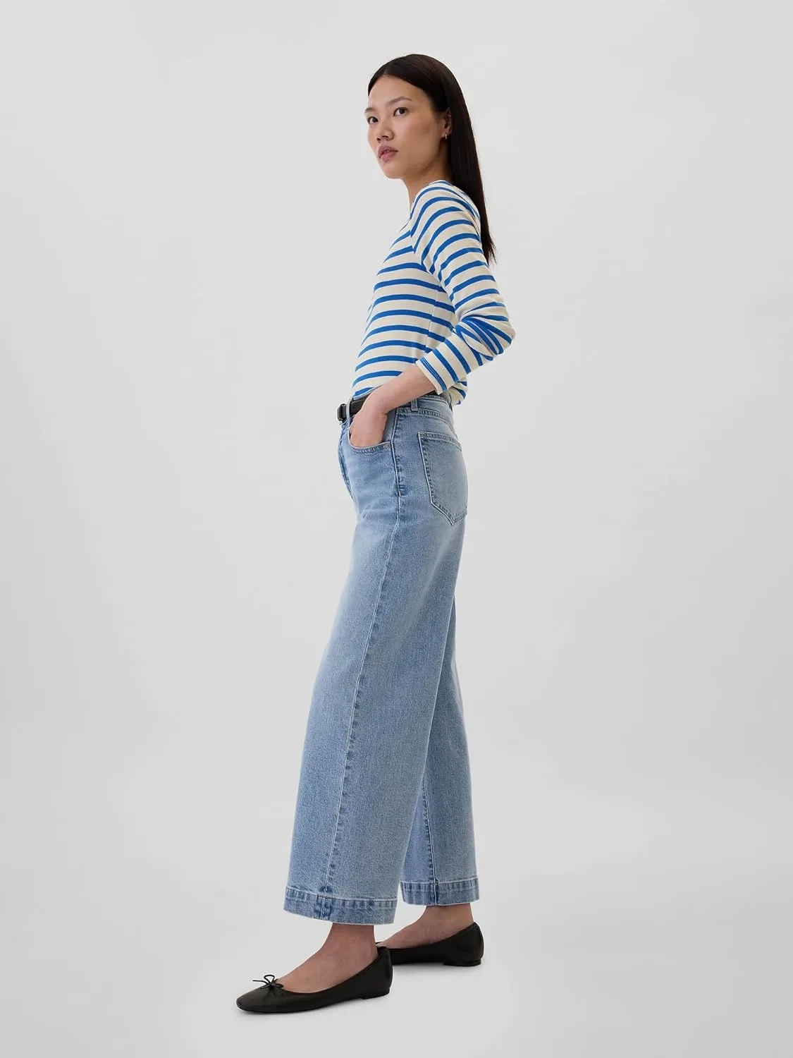 Gap Women's High Rise Wide Leg Cropped Jeans — фото 3