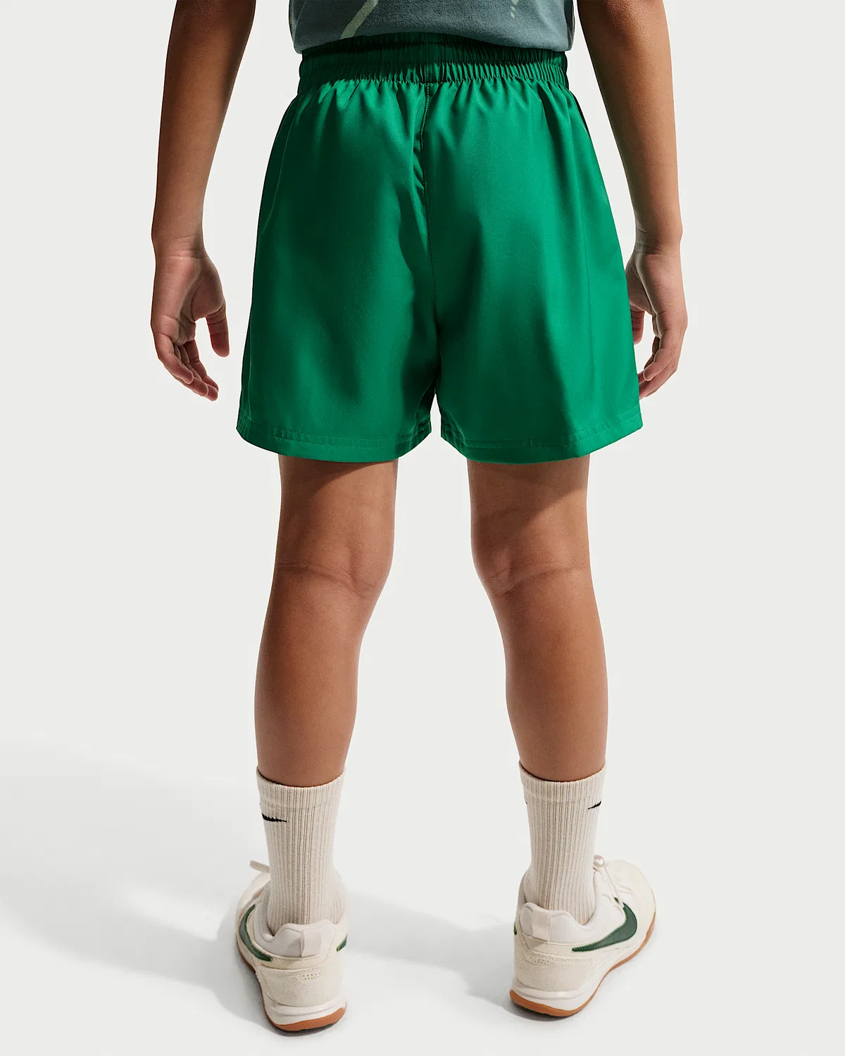 Детские шорты Nike Sportswear Club Woven 4.5", Malachite/White — фото 3