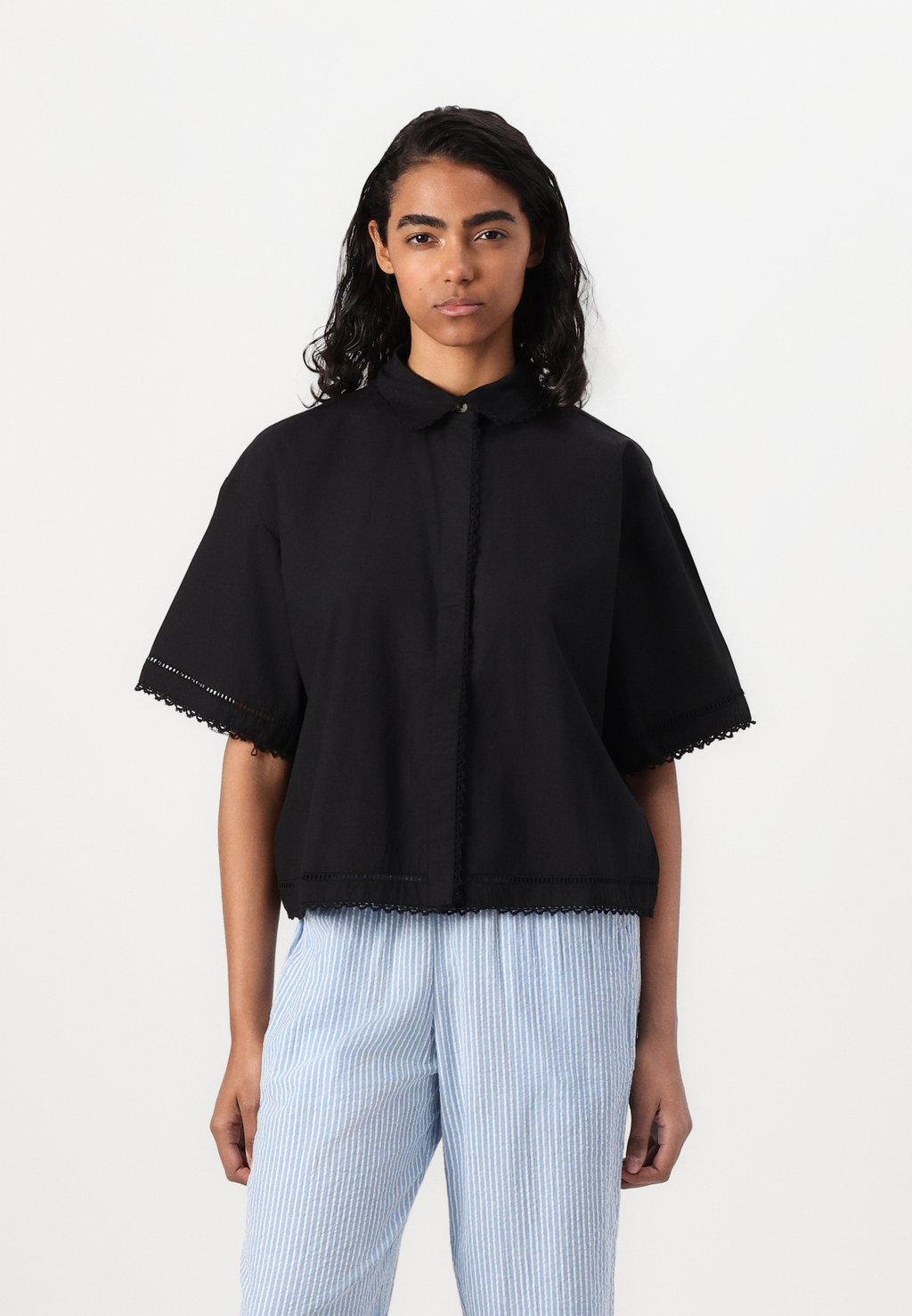 

Блузка на пуговицах SLFNOVI DETAIL Selected Femme, черный