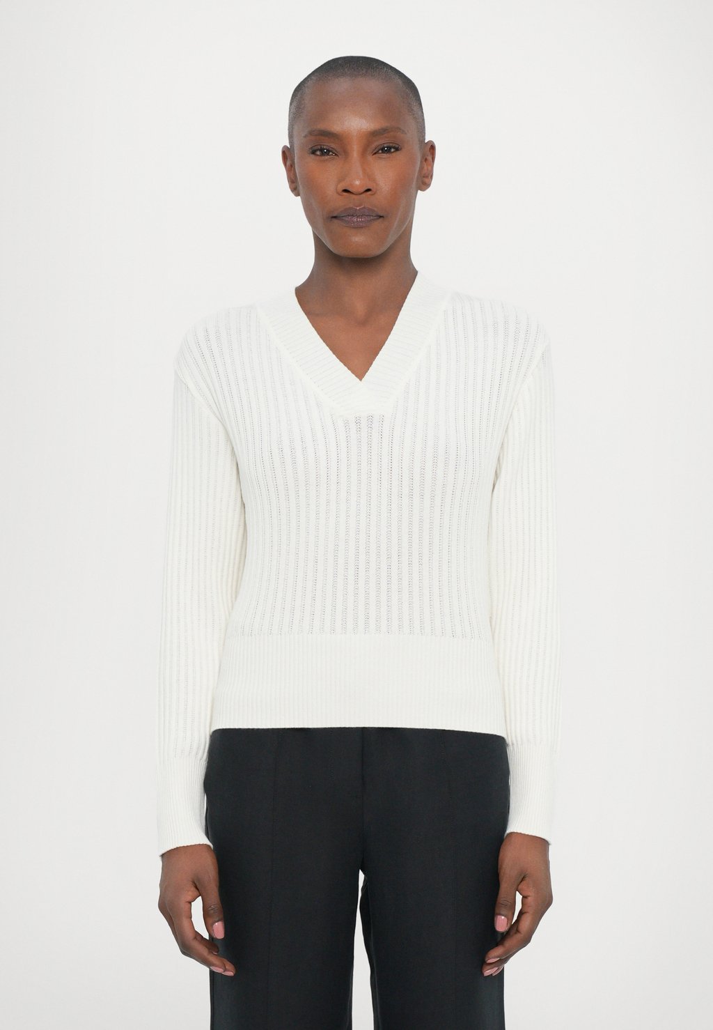 

Джемпер SWEATER REMAIN, кремовый