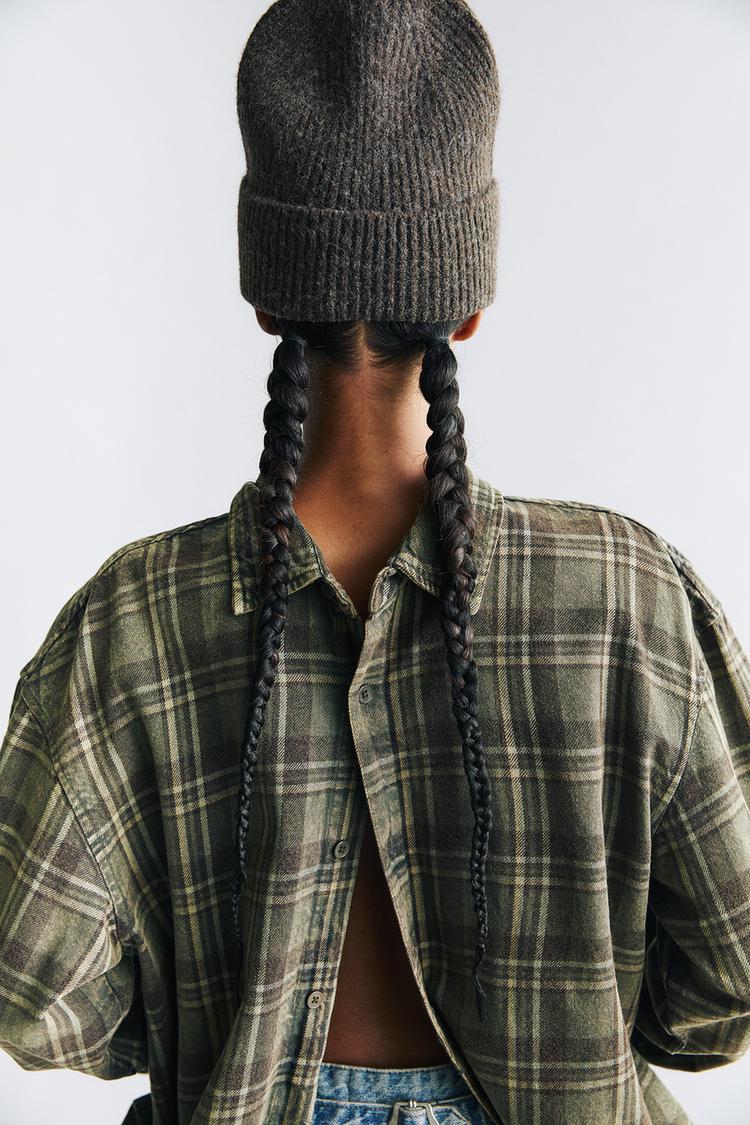 

Шапочка в рубчик Pull And Bear, коричневый