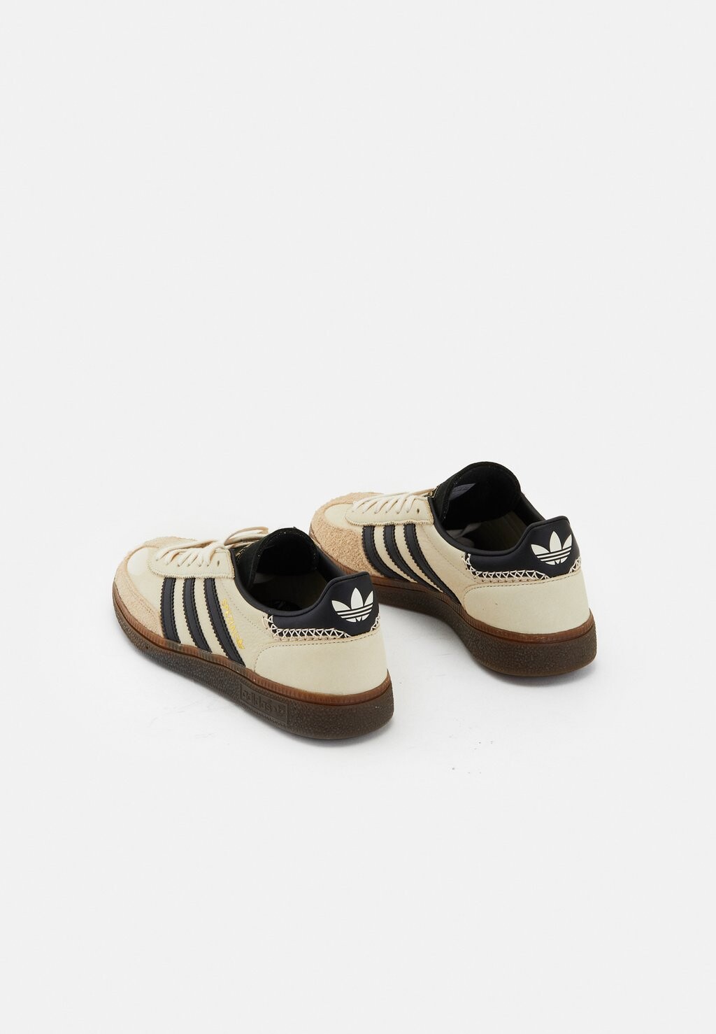 Низкие кроссовки Handball Spezial Unisex adidas Originals, цвет core black/magic beige — фото 3