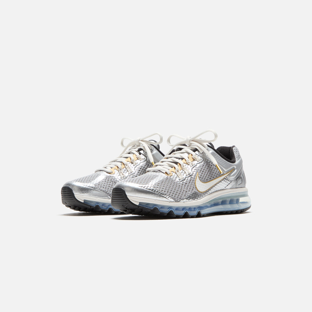 

Кроссовки Nike Air Max 2013, цвет Metallic Silver/Phantom/Metallic Pewter