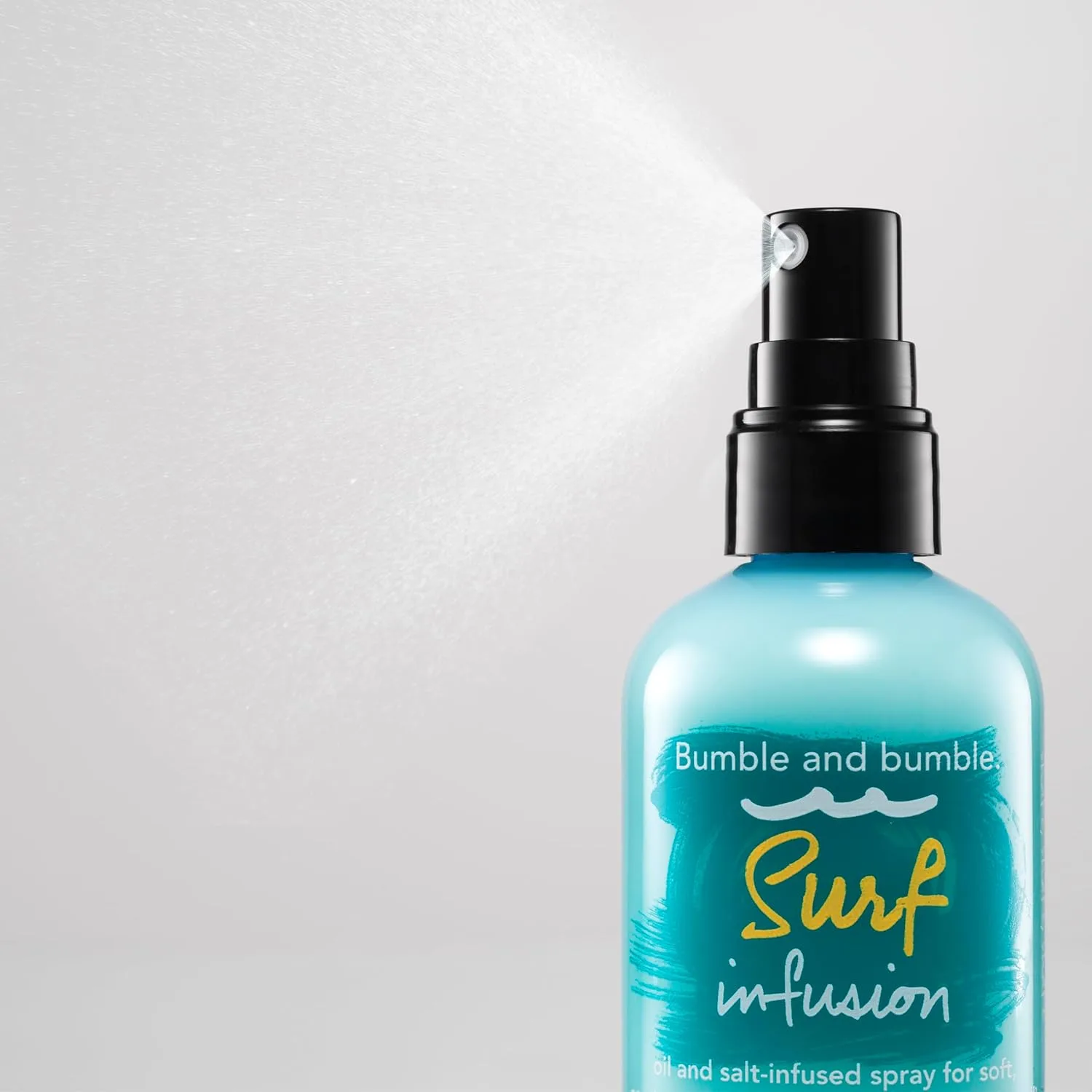 Bumble and bumble. Спрей Surf Infusion с маслом и морской солью | Кондиционирующий | Придает волосам пляжную текстуру и блеск | Для средних и густых волнистых и прямых волос | 95 мл — фото 4