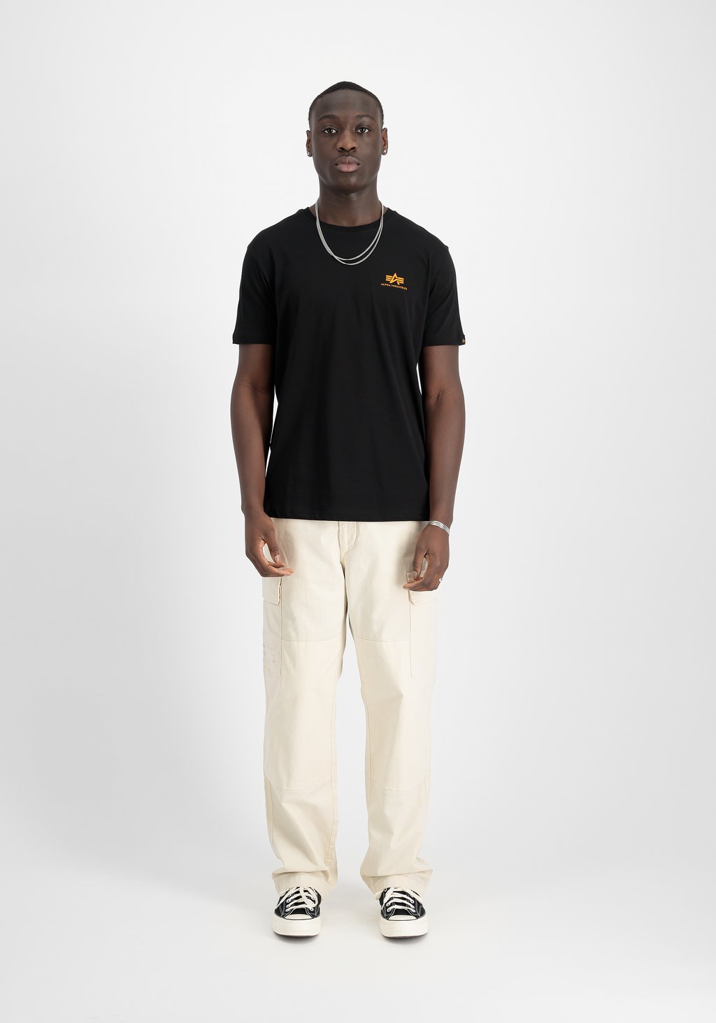 

Футболка с принтом BACK Alpha Industries, черный