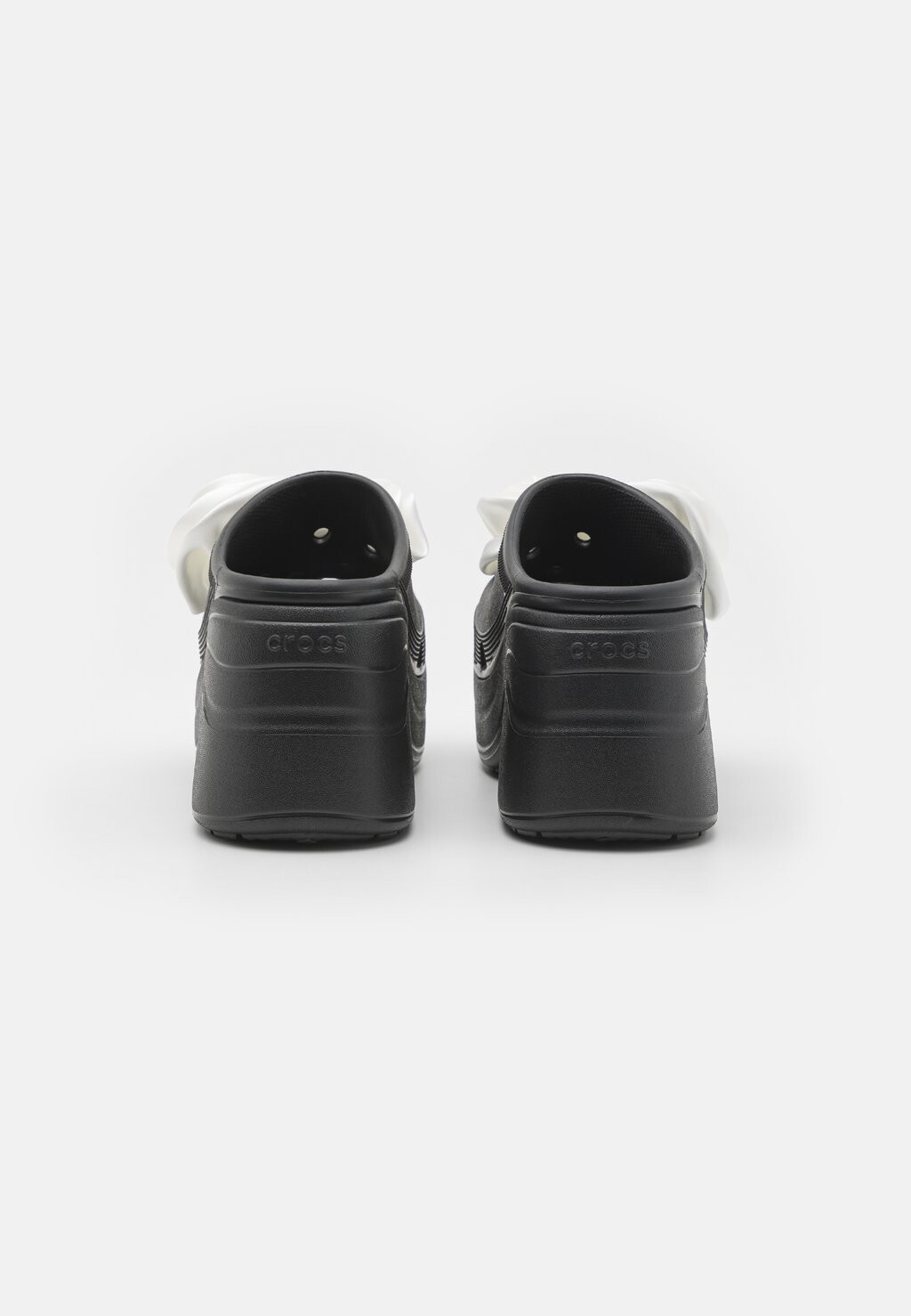 

Мюли SIREN ROSETTE UNISEX Crocs, черный