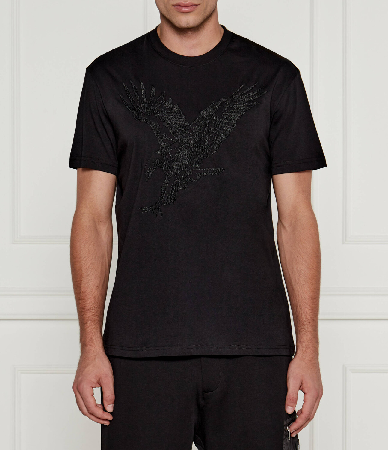 

Футболка Armani Exchange Regular Fit, черный