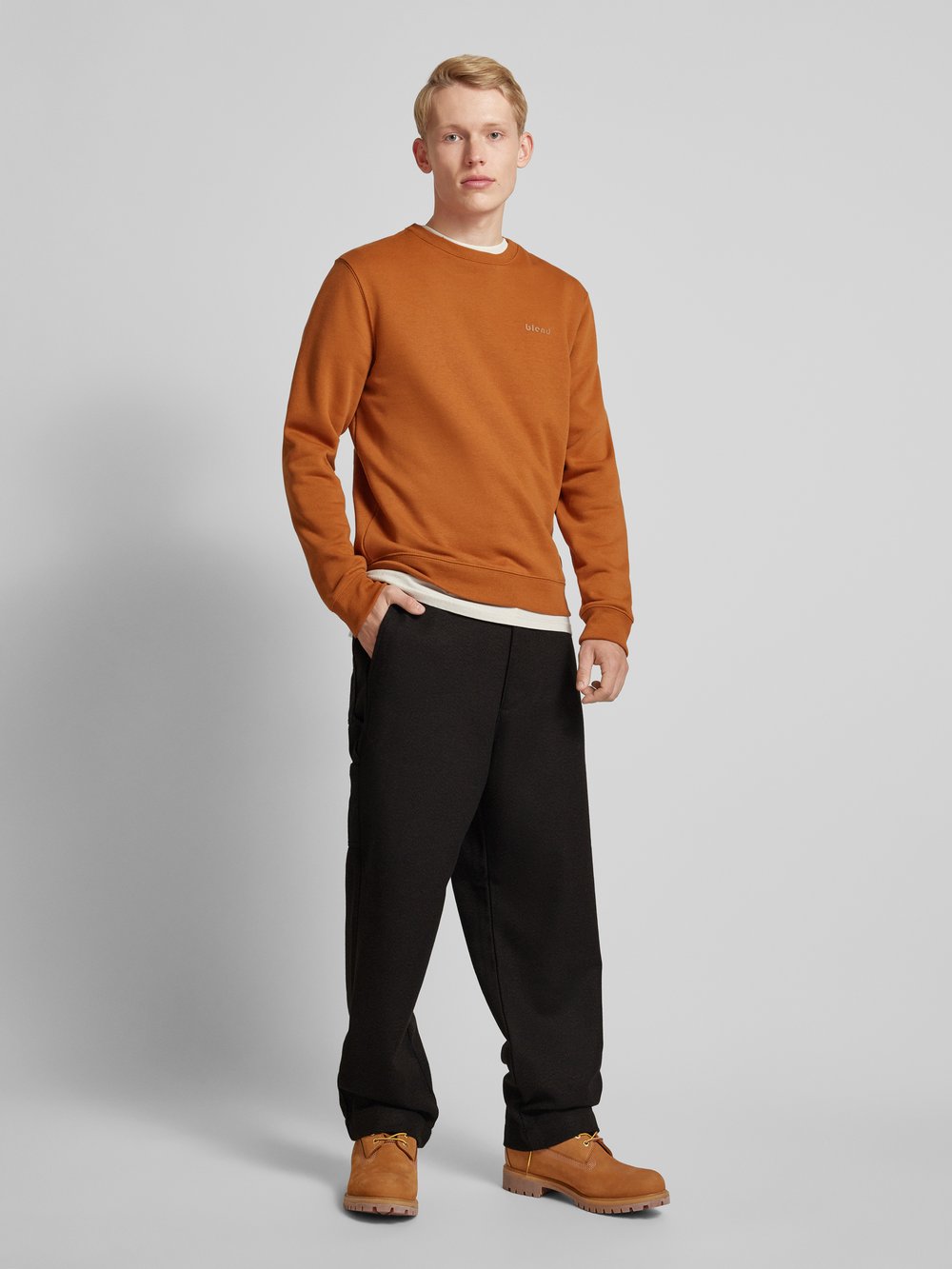 

Брюки из ткани с французскими карманами модель «TRUMAN» Carhartt Work In Progress, темно-коричневый