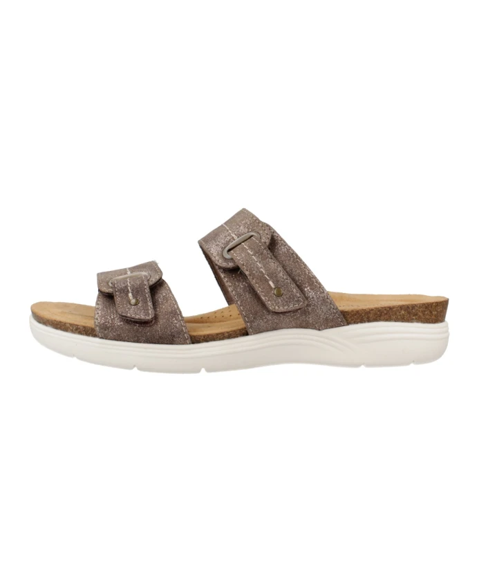Стильные женские босоножки на плоской подошве. Clarks, серый