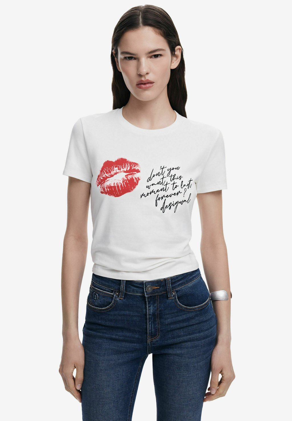 

Футболка с принтом KISS Desigual, белый