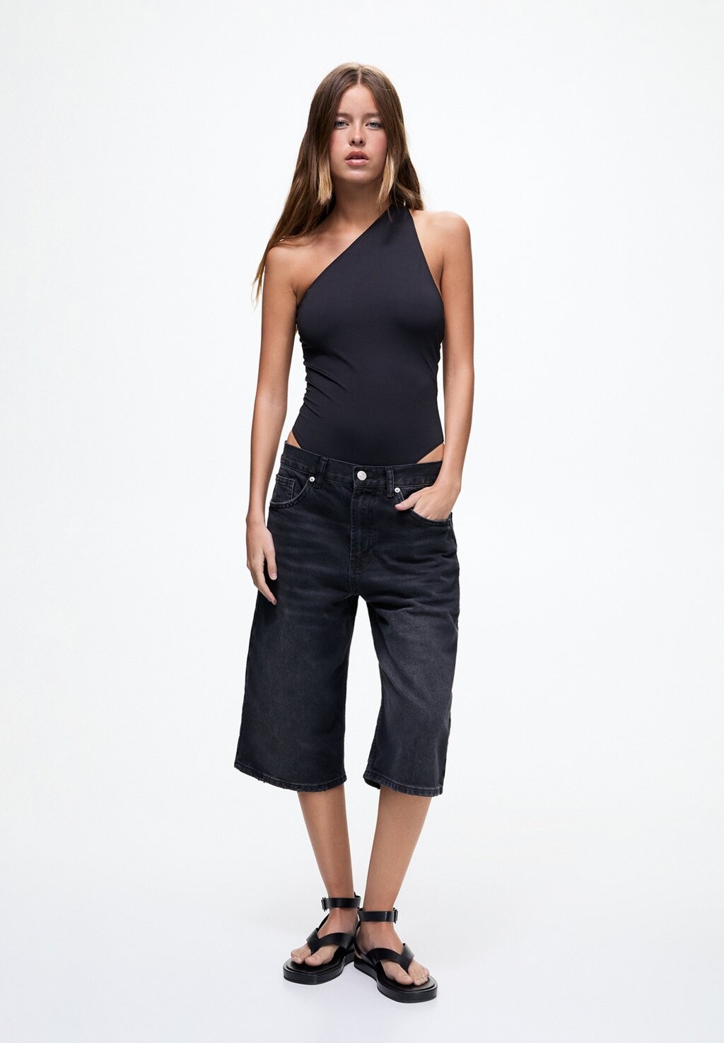 

Топ ASYMMETRIC PULL&BEAR, цвет Mottled Black