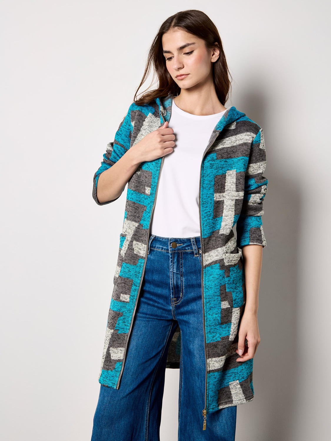 

Apricot Вязаный кардиган в сером цвете