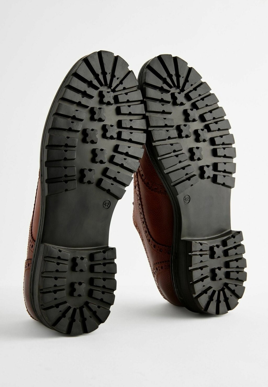 

Деловые туфли на шнуровке CLEATED, REGULAR FIT Next, коричневый