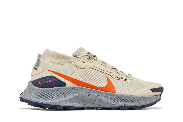 

Кроссовки Pegasus Trail 3 GTX 'Rattan Campfire Orange', желто-коричневый