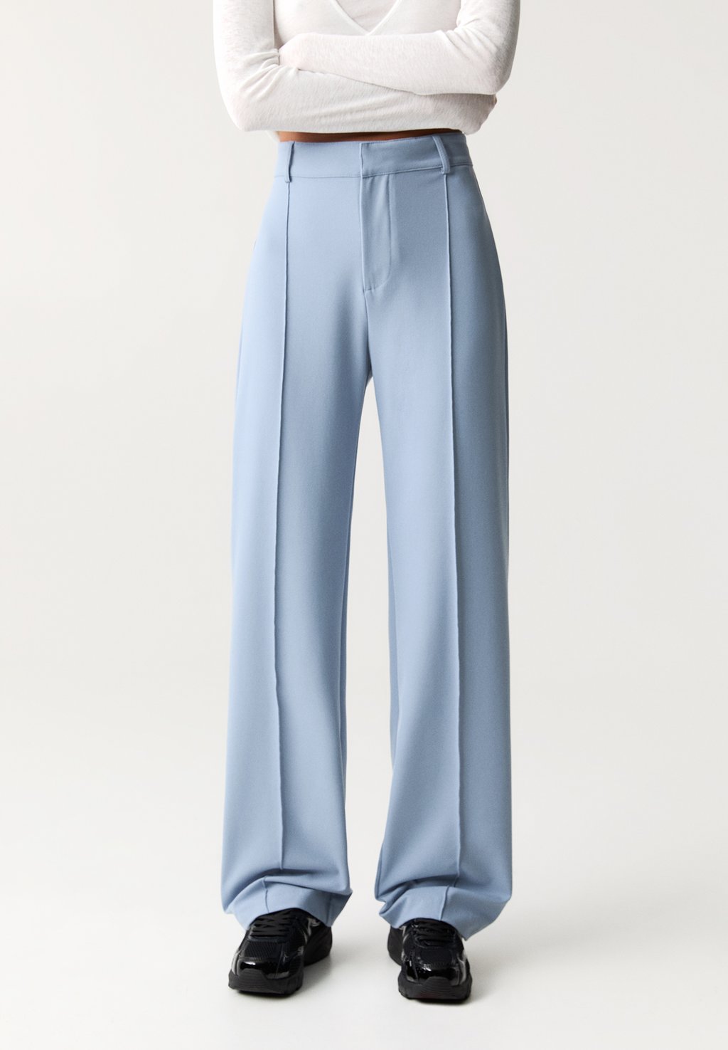 

Брюки SEAMED PULL&BEAR, светло-голубой