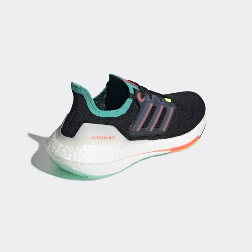 Мужские кроссовки Adidas Ultraboost 22 Heat.rdy для бега, черный/мятный — фото 4