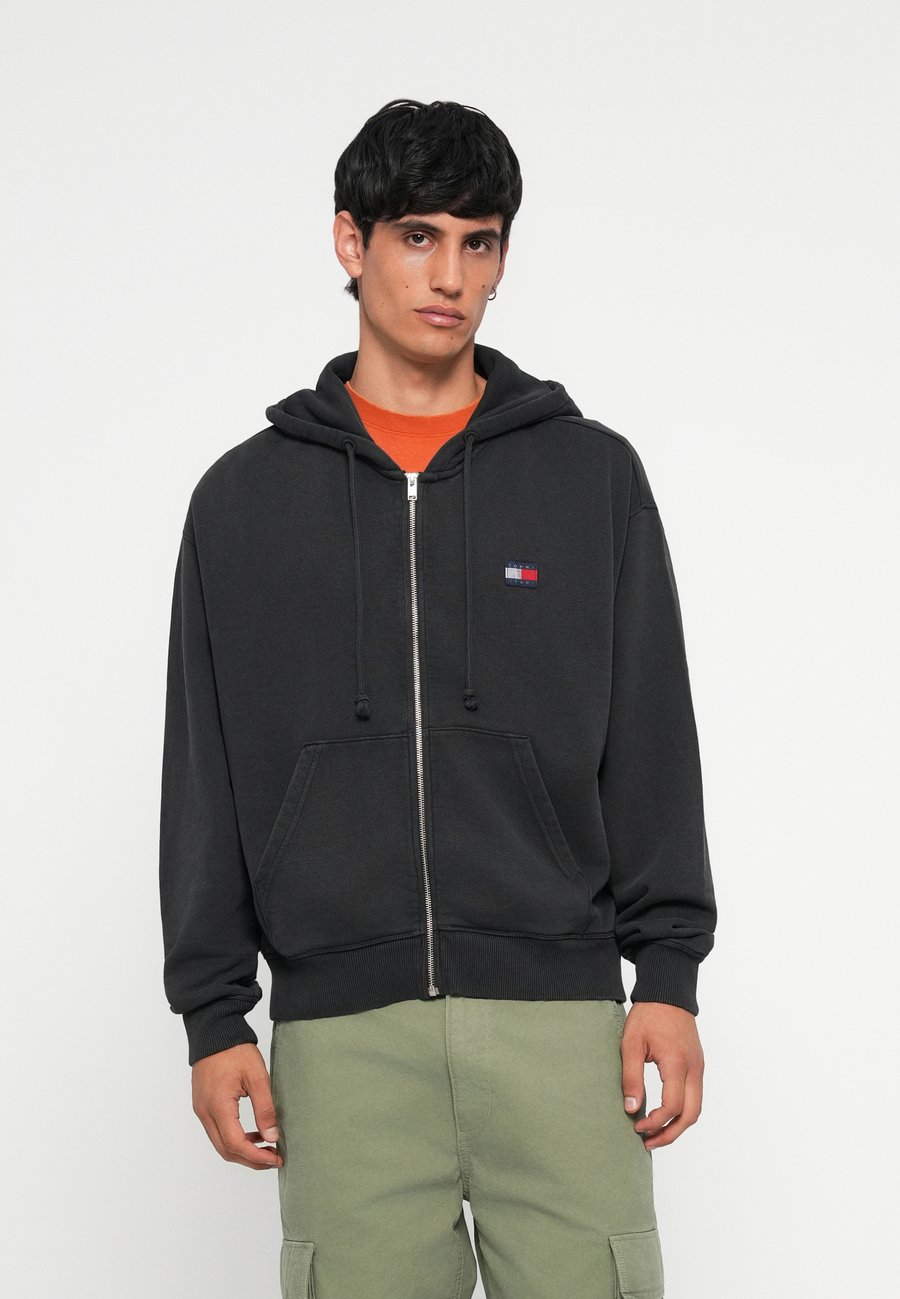 

Худи Tommy Jeans HOODIE , Washed Black/Black