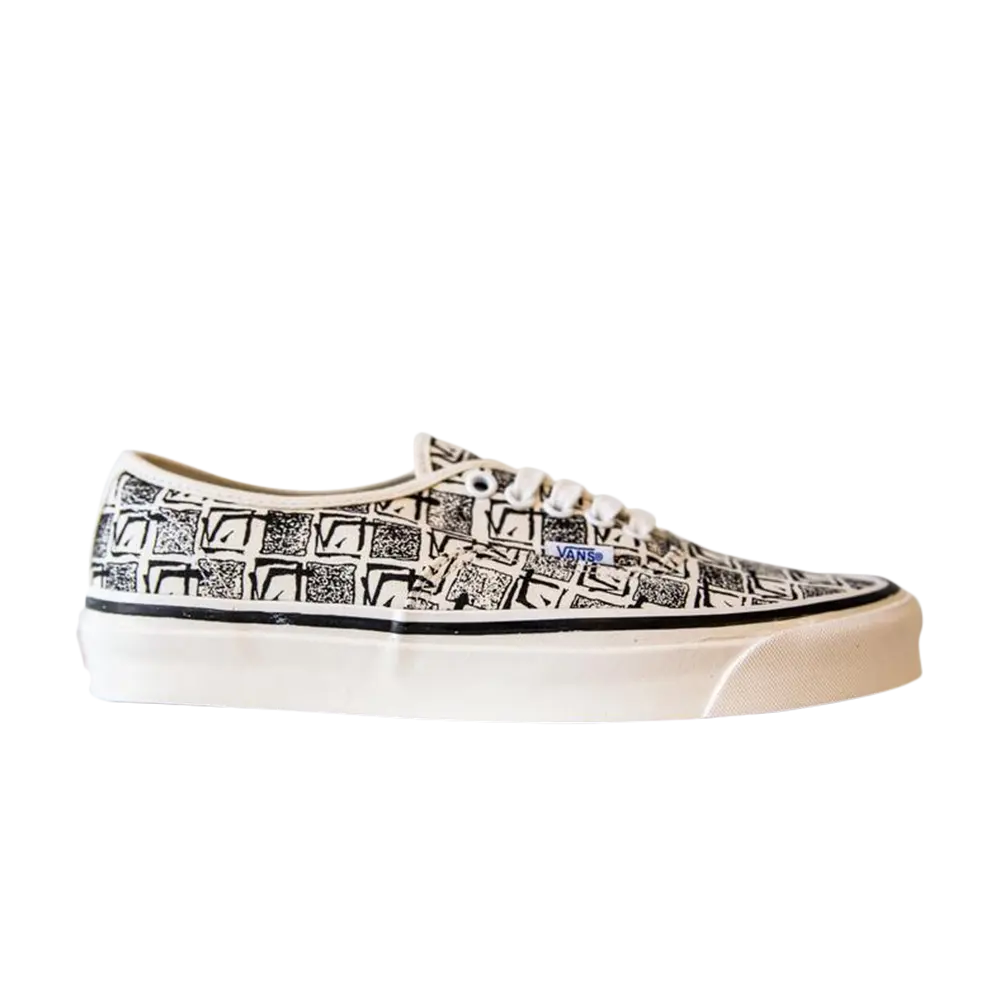 

Кроссовки Authentic 44 DX Vans, белый