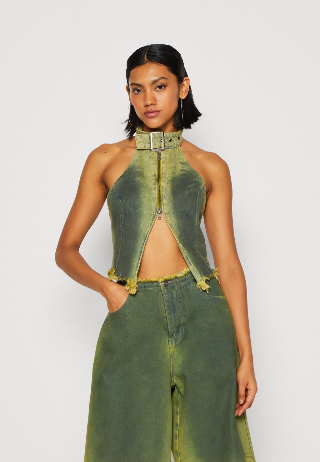 

Топ GREEN BUCKLE NECK Jaded London, цвет green denim