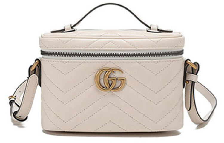 

GUCCI Кожаная стеганая косметичка Мармонт через плечо средний размер женская белая