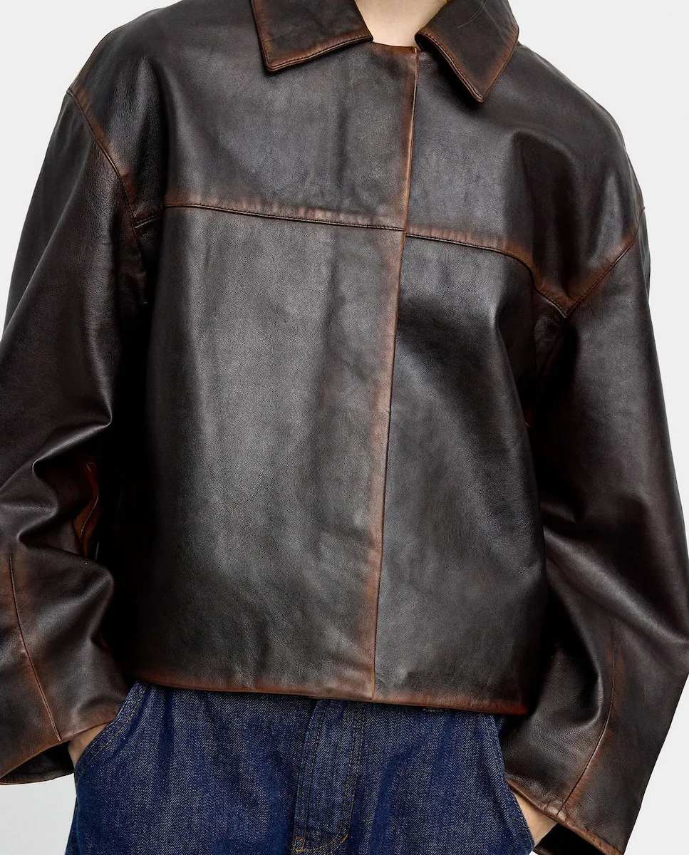 

Женская куртка 100% кожа с эффектом потертости, с пуговицами, однотонная Parfois, коричневый