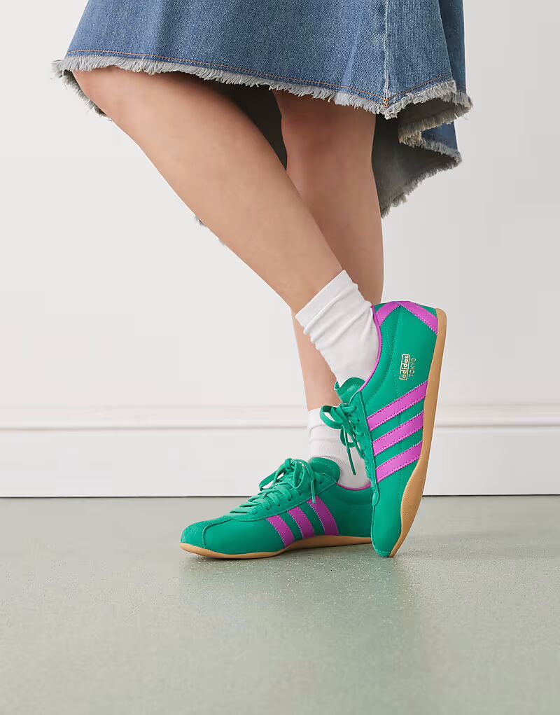 Кроссовки Adidas Originals Tokyo в цвете «корт-зеленый» / «фиолетовый взрыв» / «г»