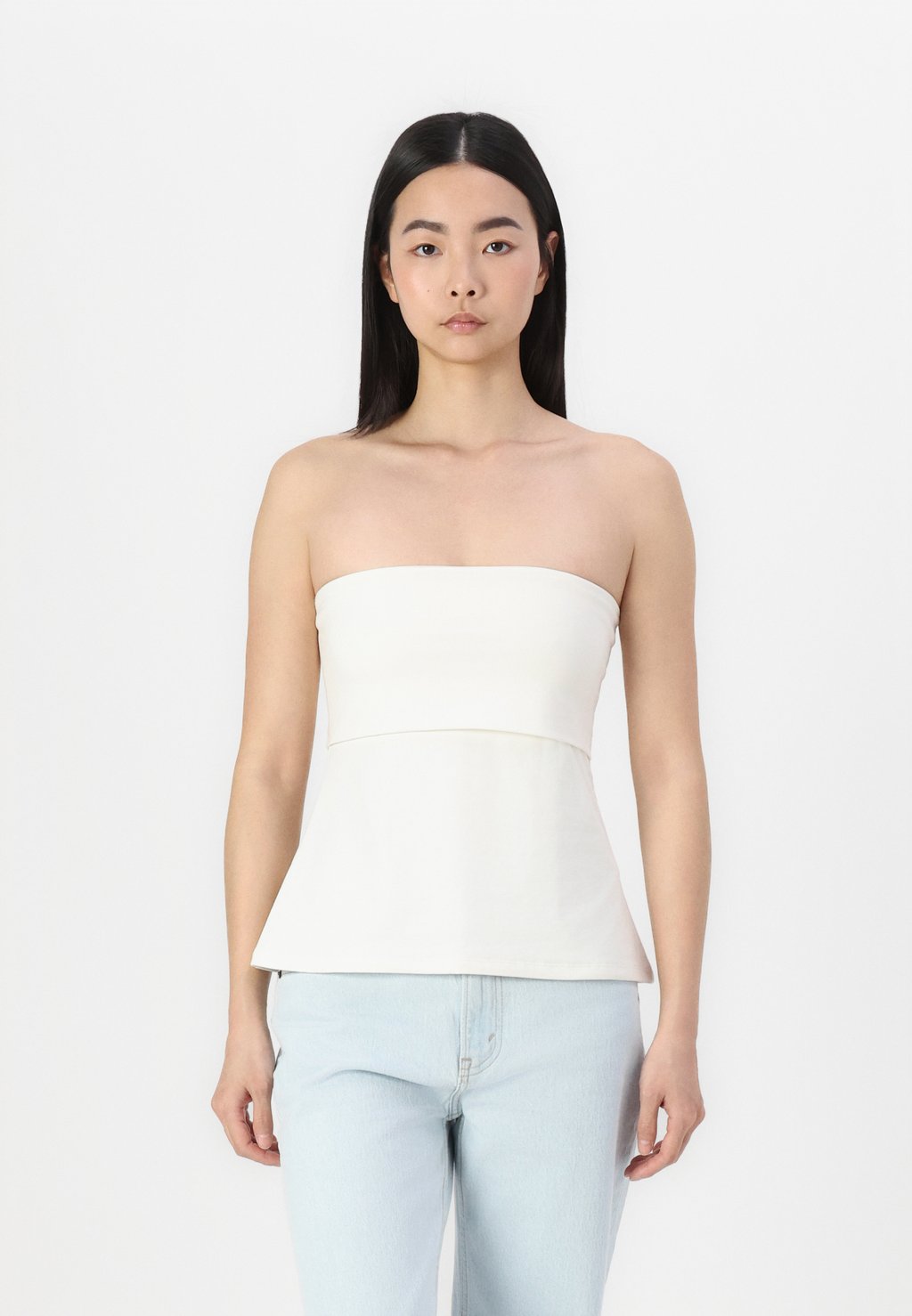 

Топ BARE FOLDOVER TUBE LONGLINE Abercrombie & Fitch, кремовый