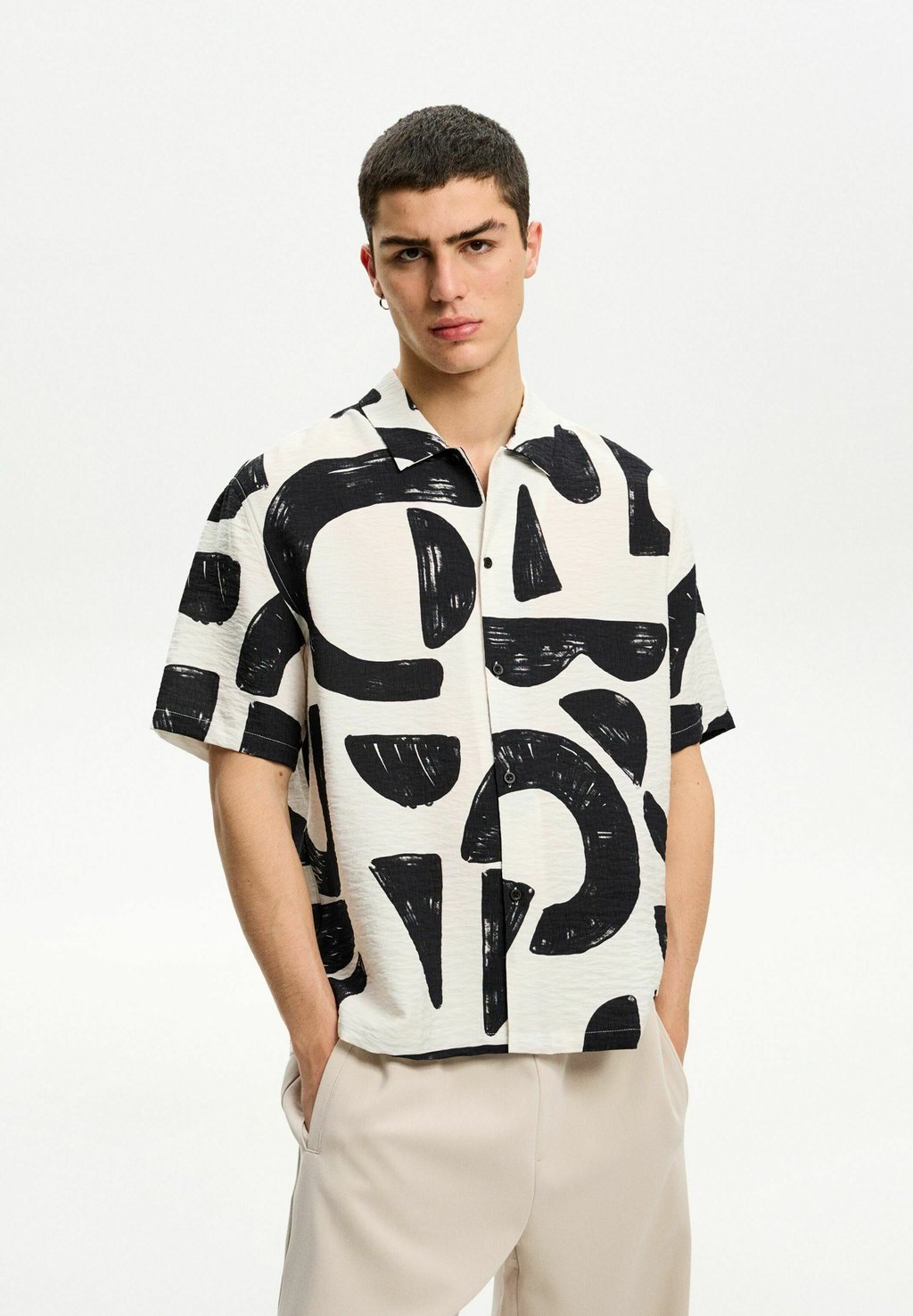 

Рубашка Bershka, белый