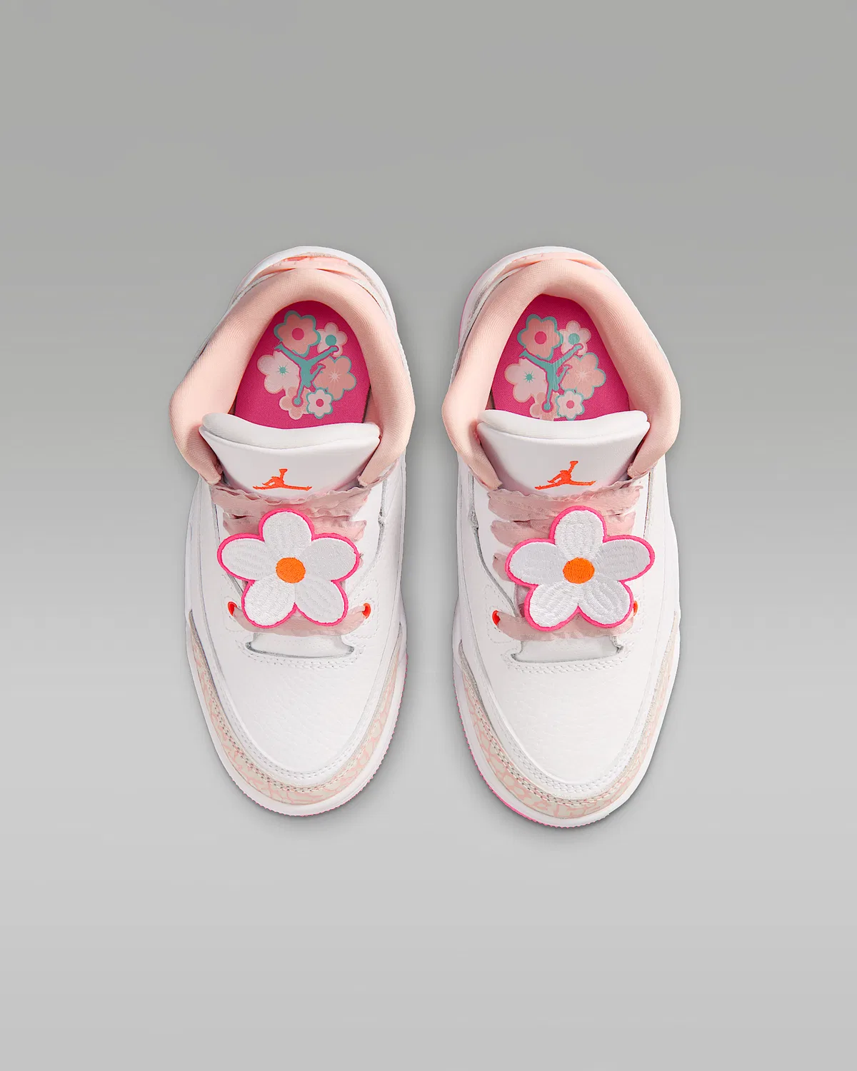 Детские кроссовки Jordan 3 Retro, Pearl Pink/Pink Bloom/Pink Glow/Hyper Orange — фото 4