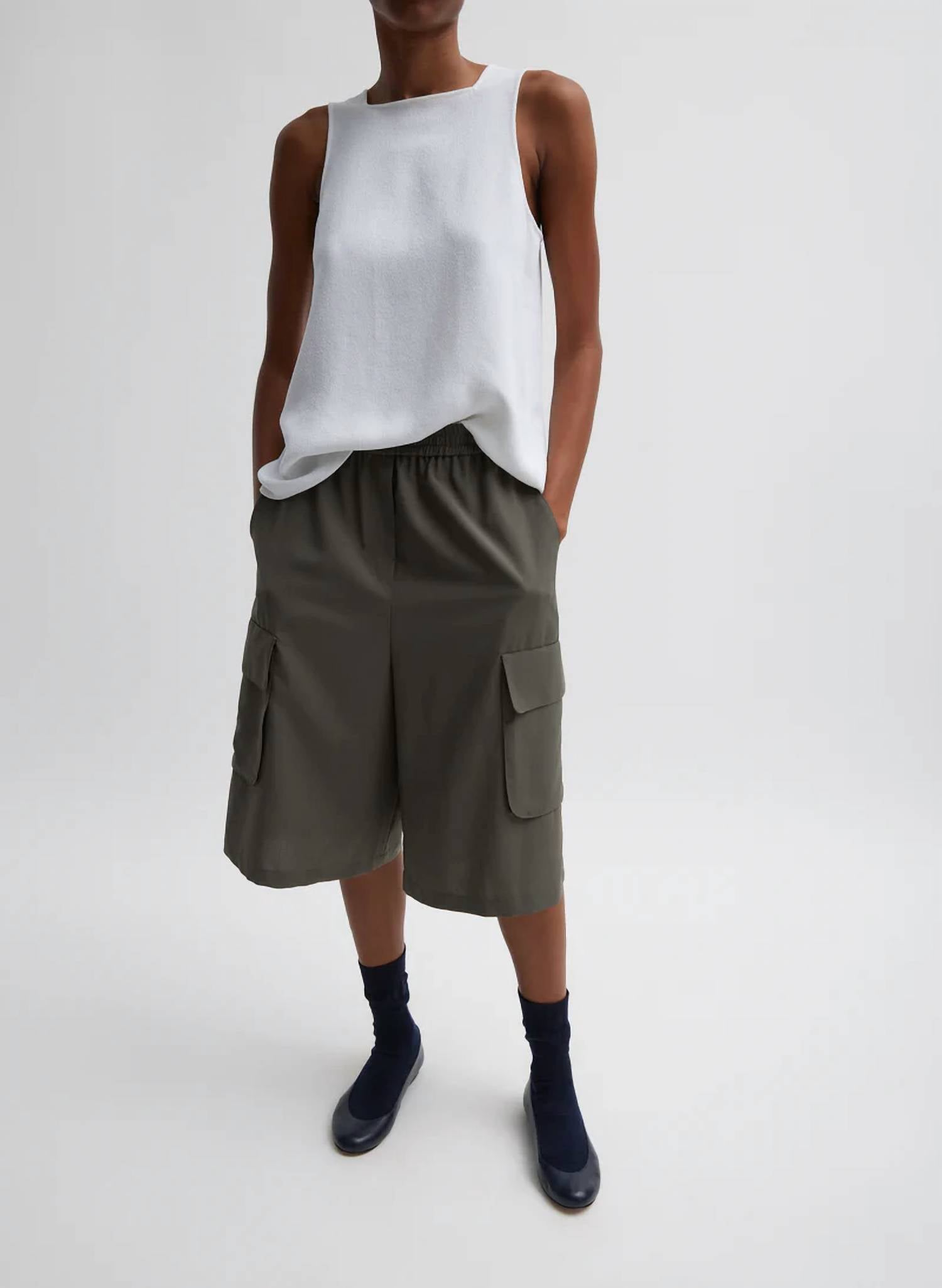 

Pebble Sable майка с квадратным вырезом и перекрещивающимися бретелями в белом цвете Tibi