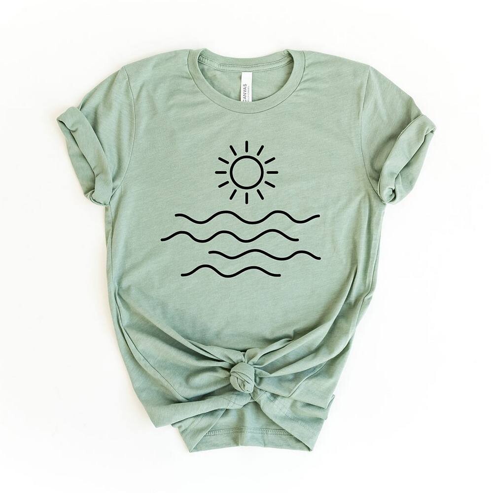 

Футболка с короткими рукавами и рисунком Sun Over Ocean Simply Sage Market, цвет Sage