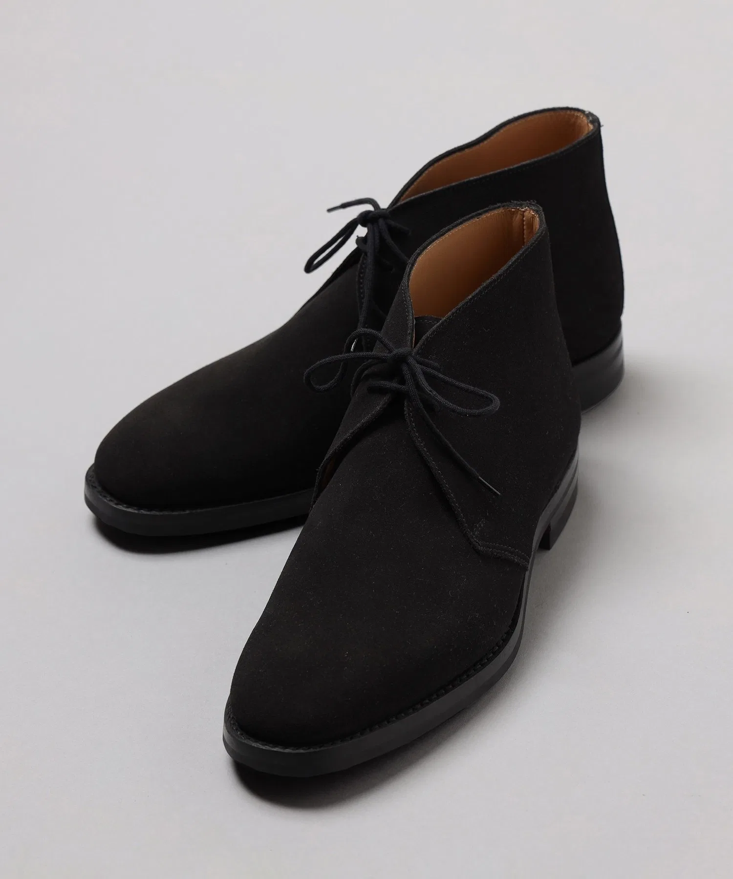 Замшевые ботинки-чукка CROCKETT&JONES / CHERTSEY — фото 2